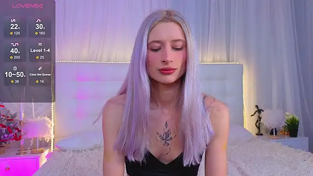 Snapshot of Monica_Leen chatting on February 10, 2026, 6:34 am Monica Leen online show from February 10, 2026, 6:34 am