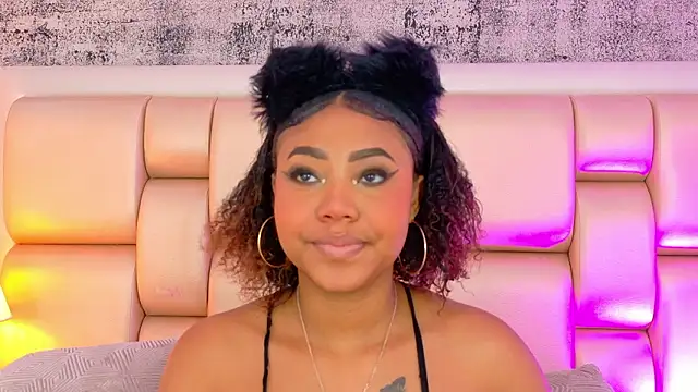 Snapshot of AngelaRoberts chatting on March 16, 2026, 8:11 pm AngelaRoberts online show from March 16, 2026, 8:11 pm