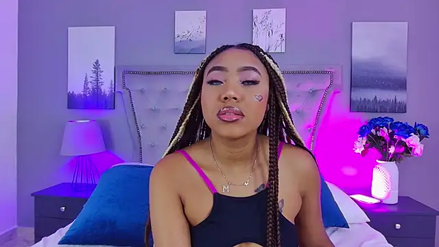 AngelaRoberts online show from November 20, 2025, 4:57 am