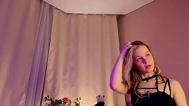 Snapshot of Tender_beauty chatting on February 8, 2026, 4:48 pm Tender beauty online show from February 8, 2026, 4:48 pm