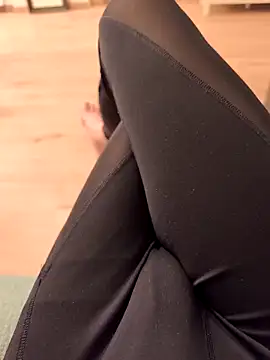 Snapshot of luckylover2024 chatting on March 2, 2026, 6:48 pm luckylover2024 online show from March 2, 2026, 6:48 pm