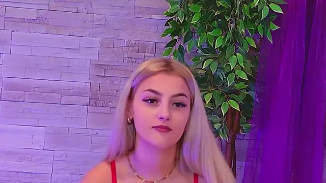 AngelInSinn online show from July 25, 2026, 5:04 am