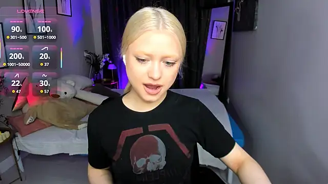 Millie Vanillies online show from November 11, 2025, 1:50 pm