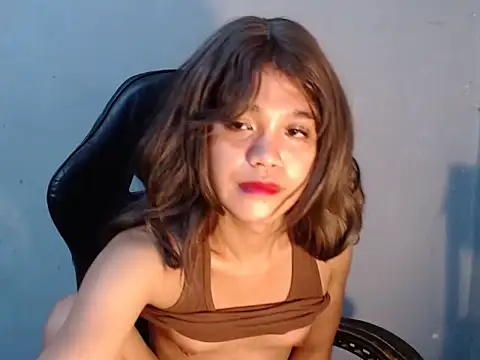 Snapshot of TS_gorgeousJhem chatting on February 28, 2026, 5:01 pm TS gorgeousJhem online show from February 28, 2026, 5:01 pm