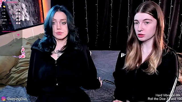 Threesomebabes online show from November 18, 2025, 3:59 pm