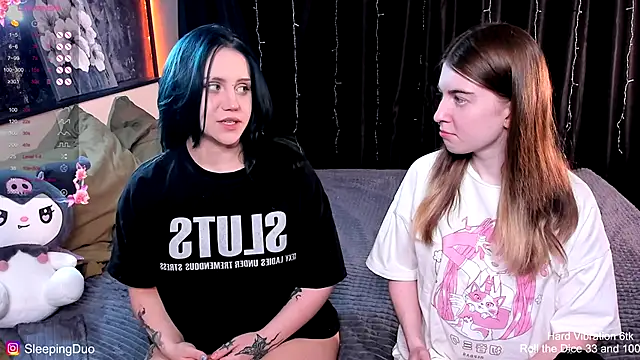 Threesomebabes online show from November 11, 2025, 3:51 pm