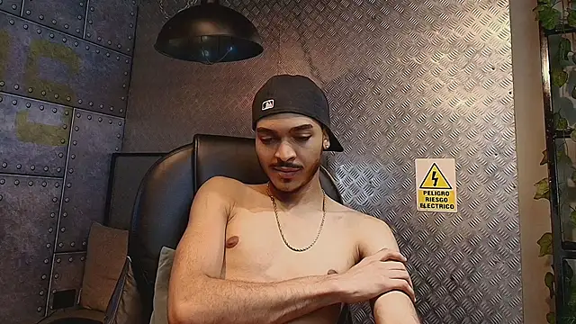 Snapshot of MarcusRain_ chatting on February 20, 2026, 6:26 am MarcusRain online show from February 20, 2026, 6:26 am