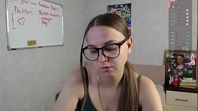 Violetwin online show from October 17, 2025, 5:48 pm