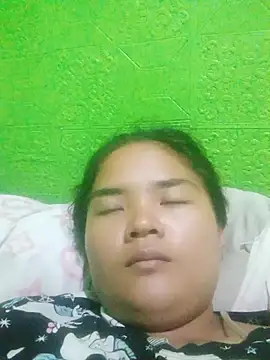 Sexy-Mama25 online show from April 22, 2026, 7:31 pm