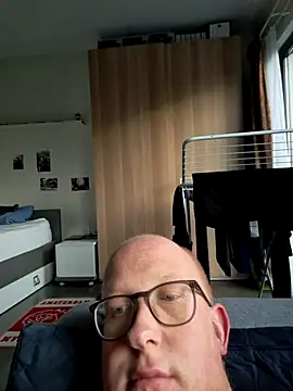 geilerd122 online show from October 30, 2025, 3:53 pm