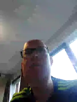 geilerd122 online show from October 7, 2025, 4:30 pm