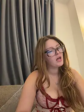 cherryrosealiee online show from May 30, 2026, 12:22 pm