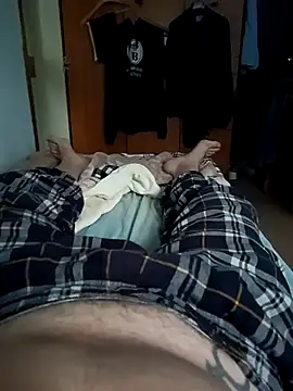 Snapshot of Empi19cm chatting on November 9, 2025, 6:39 am Empi19cm online show from November 9, 2025, 6:39 am