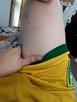 Snapshot of Empi19cm chatting on September 21, 2025, 10:53 am Empi19cm online show from September 21, 2025, 10:53 am