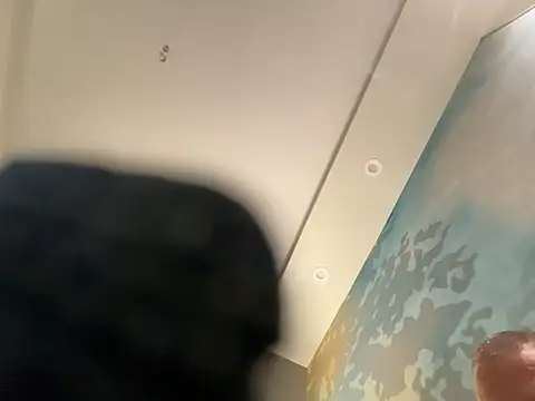 Dallasbest214 online show from April 17, 2026, 1:41 am