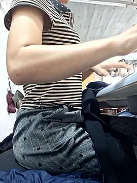 Snapshot of irina_hana chatting on November 11, 2025, 6:52 am irina hana online show from November 11, 2025, 6:52 am