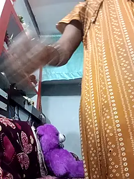 ZIVAA online show from February 3, 2026, 4:10 am