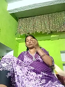 Snapshot of ZIVAA chatting on April 13, 2026, 12:09 pm ZIVAA online show from April 13, 2026, 12:09 pm