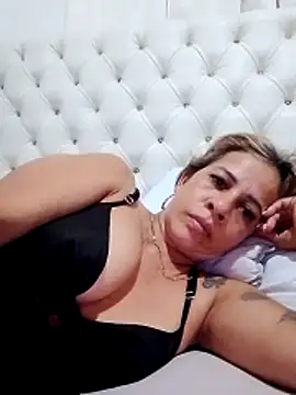 Alisson Milf online show from October 24, 2025, 4:11 am