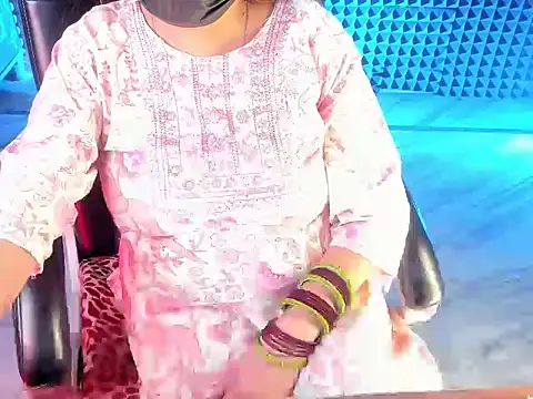 Snapshot of ShylaGill chatting on September 24, 2025, 2:45 pm ShylaGill online show from September 24, 2025, 2:45 pm