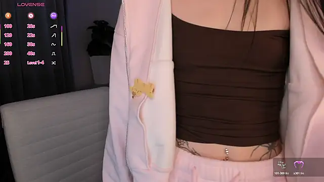 Aria Mila online show from March 5, 2026, 3:14 am