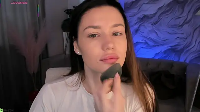 Aria Mila online show from March 29, 2026, 3:08 am