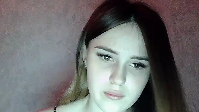 SweetLoraa online show from February 2, 2026, 5:34 pm