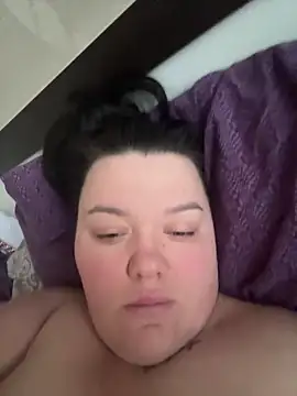 Snapshot of SunnyLeila2101 chatting on March 10, 2026, 4:27 am SunnyLeila2101 online show from March 10, 2026, 4:27 am