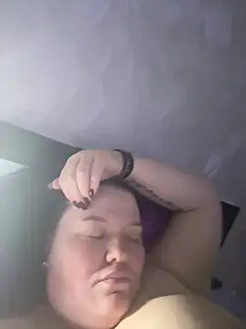 Snapshot of SunnyLeila2101 chatting on March 25, 2026, 9:35 pm SunnyLeila2101 online show from March 25, 2026, 9:35 pm