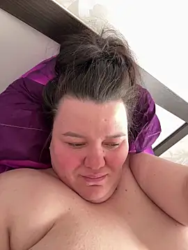 Snapshot of SunnyLeila2101 chatting on March 27, 2026, 8:11 am SunnyLeila2101 online show from March 27, 2026, 8:11 am