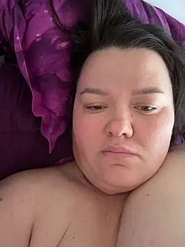 Snapshot of SunnyLeila2101 chatting on April 7, 2026, 3:52 am SunnyLeila2101 online show from April 7, 2026, 3:52 am