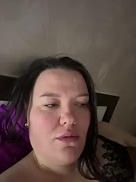 Snapshot of SunnyLeila2101 chatting on March 30, 2026, 6:09 pm SunnyLeila2101 online show from March 30, 2026, 6:09 pm