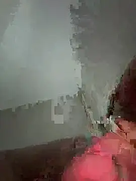 Snapshot of SunnyLeila2101 chatting on March 11, 2026, 8:03 pm SunnyLeila2101 online show from March 11, 2026, 8:03 pm