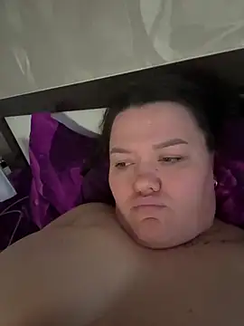 Snapshot of SunnyLeila2101 chatting on April 8, 2026, 4:19 pm SunnyLeila2101 online show from April 8, 2026, 4:19 pm