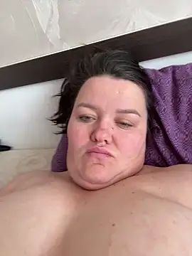 Snapshot of SunnyLeila2101 chatting on April 15, 2026, 7:36 am SunnyLeila2101 online show from April 15, 2026, 7:36 am