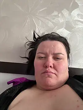 Snapshot of SunnyLeila2101 chatting on March 18, 2026, 7:55 am SunnyLeila2101 online show from March 18, 2026, 7:55 am