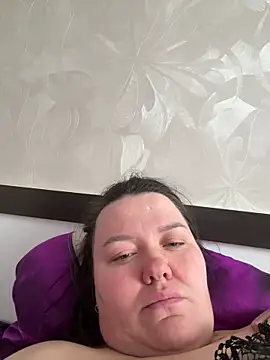 Snapshot of SunnyLeila2101 chatting on April 10, 2026, 10:33 am SunnyLeila2101 online show from April 10, 2026, 10:33 am