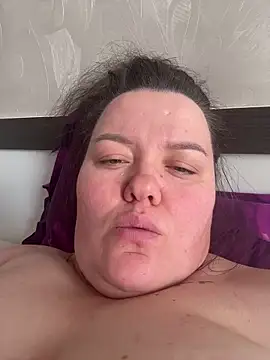 Snapshot of SunnyLeila2101 chatting on March 22, 2026, 1:01 pm SunnyLeila2101 online show from March 22, 2026, 1:01 pm