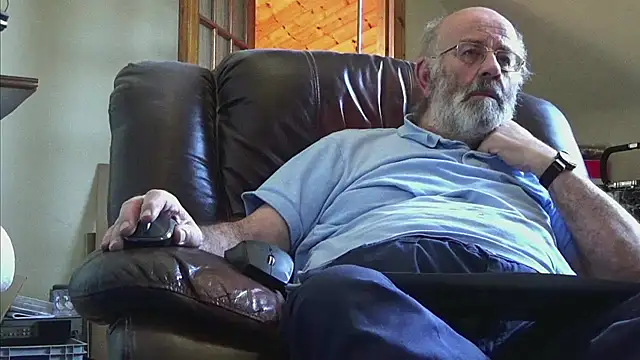 janzer13 online show from February 15, 2026, 1:54 pm