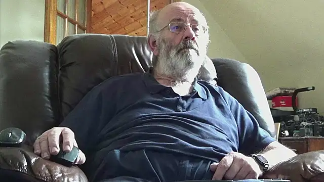 janzer13 online show from February 19, 2026, 1:52 pm