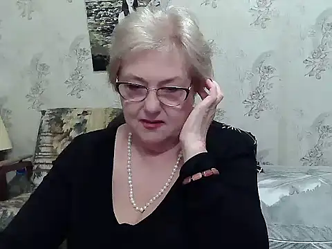 Renata62011 online show from May 31, 2026, 5:13 am