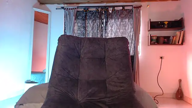 Snapshot of ArturoCardona_ chatting on May 25, 2026, 9:24 pm ArturoCardona online show from May 25, 2026, 9:24 pm