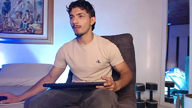 Snapshot of ArturoCardona_ chatting on April 23, 2026, 12:29 pm ArturoCardona online show from April 23, 2026, 12:29 pm