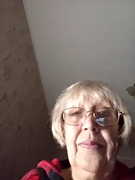 Snapshot of Anatolia5961 chatting on April 16, 2026, 1:06 am Anatolia5961 online show from April 16, 2026, 1:06 am