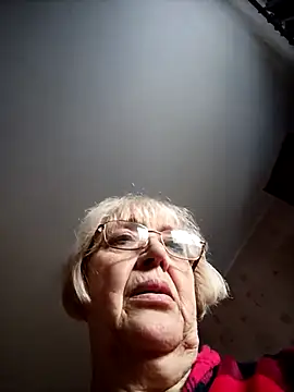 Snapshot of Anatolia5961 chatting on March 29, 2026, 2:41 pm Anatolia5961 online show from March 29, 2026, 2:41 pm