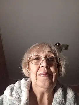 Snapshot of Anatolia5961 chatting on April 10, 2026, 1:01 am Anatolia5961 online show from April 10, 2026, 1:01 am