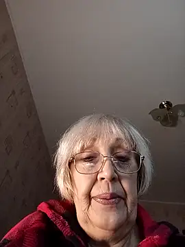 Snapshot of Anatolia5961 chatting on April 14, 2026, 3:11 am Anatolia5961 online show from April 14, 2026, 3:11 am