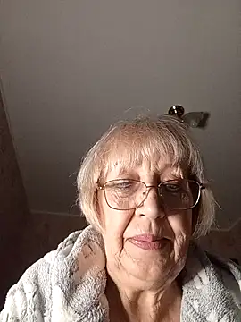 Snapshot of Anatolia5961 chatting on April 1, 2026, 1:41 am Anatolia5961 online show from April 1, 2026, 1:41 am