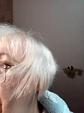 Snapshot of Anatolia5961 chatting on April 5, 2026, 3:02 am Anatolia5961 online show from April 5, 2026, 3:02 am