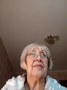 Snapshot of Anatolia5961 chatting on April 8, 2026, 3:35 pm Anatolia5961 online show from April 8, 2026, 3:35 pm